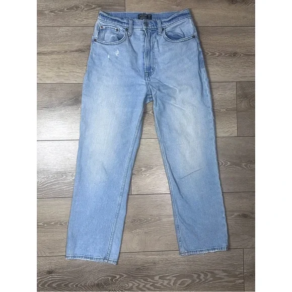 Abercrombie & Fitch Light Wash Zoe Natural Rise Ankle Straight Jeans - Picture 2 of 12